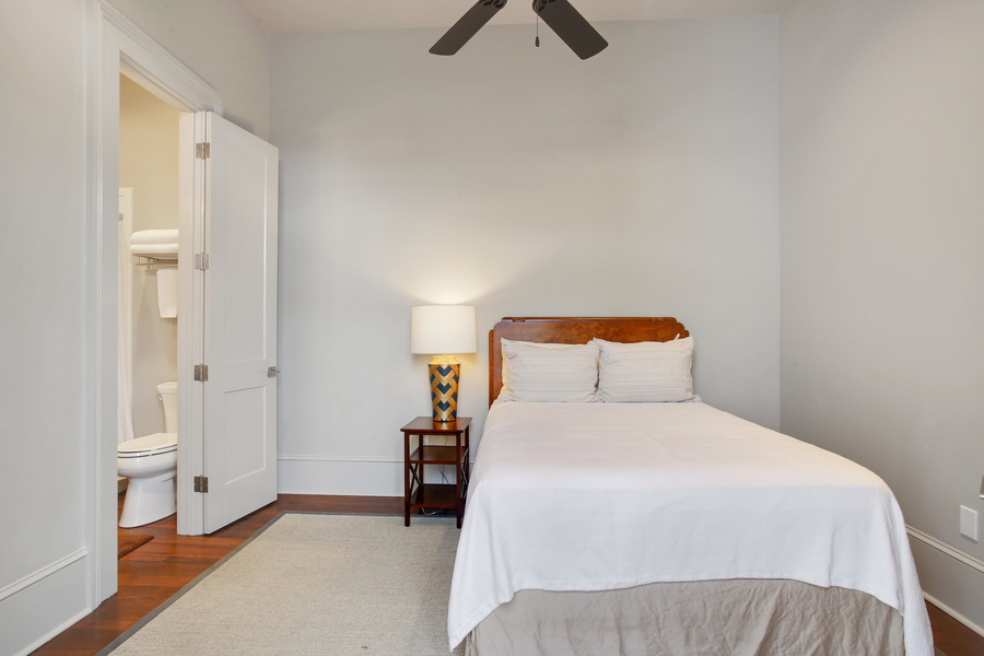 Sweeney Restoration work on 01-Valence St 20